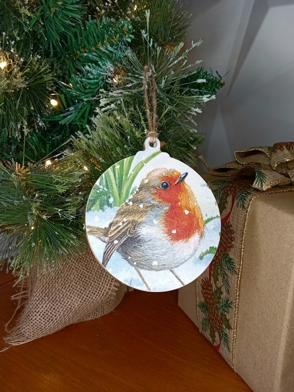 "Robin Redbreast" Wood Bauble Christmas Tree Decoration