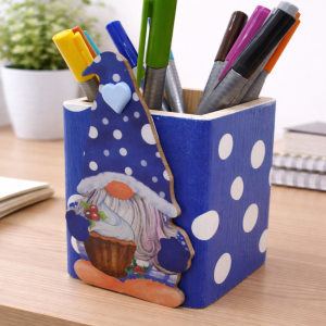 "Cupcake Gonk" Desk Organiser