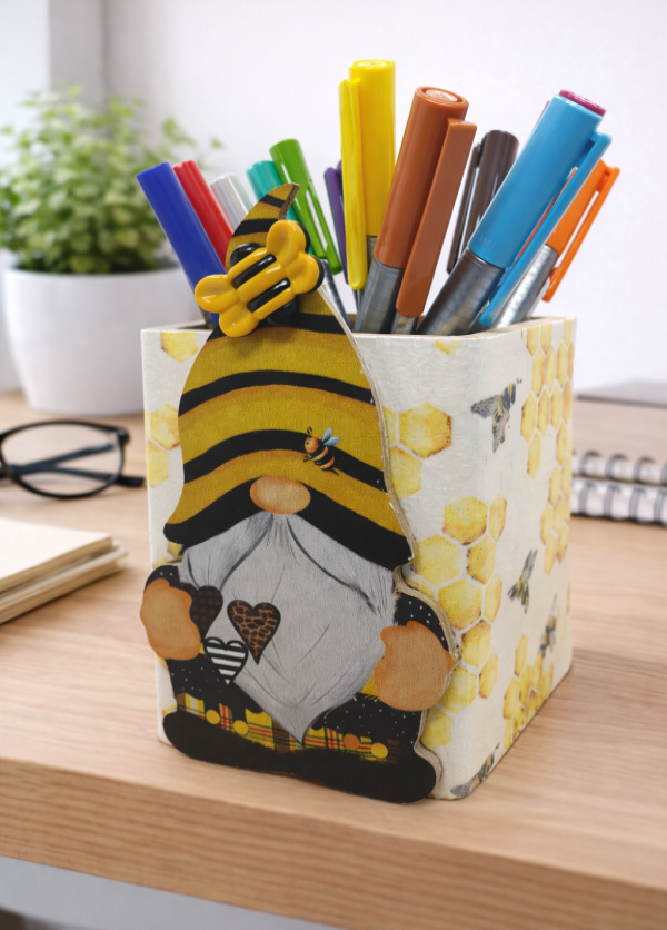 "Tartan Love Gonk" Desk Organiser